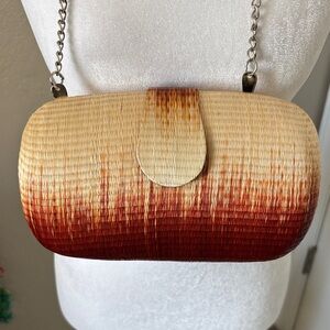 Elegant Ombre Tan and Brown Woven Rattan/Grass Bag